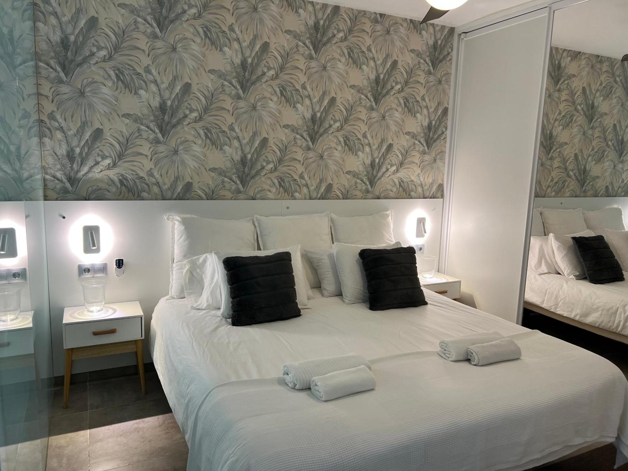 Puerto Banus Apartamento Duo มาร์เบยา ภายนอก รูปภาพ